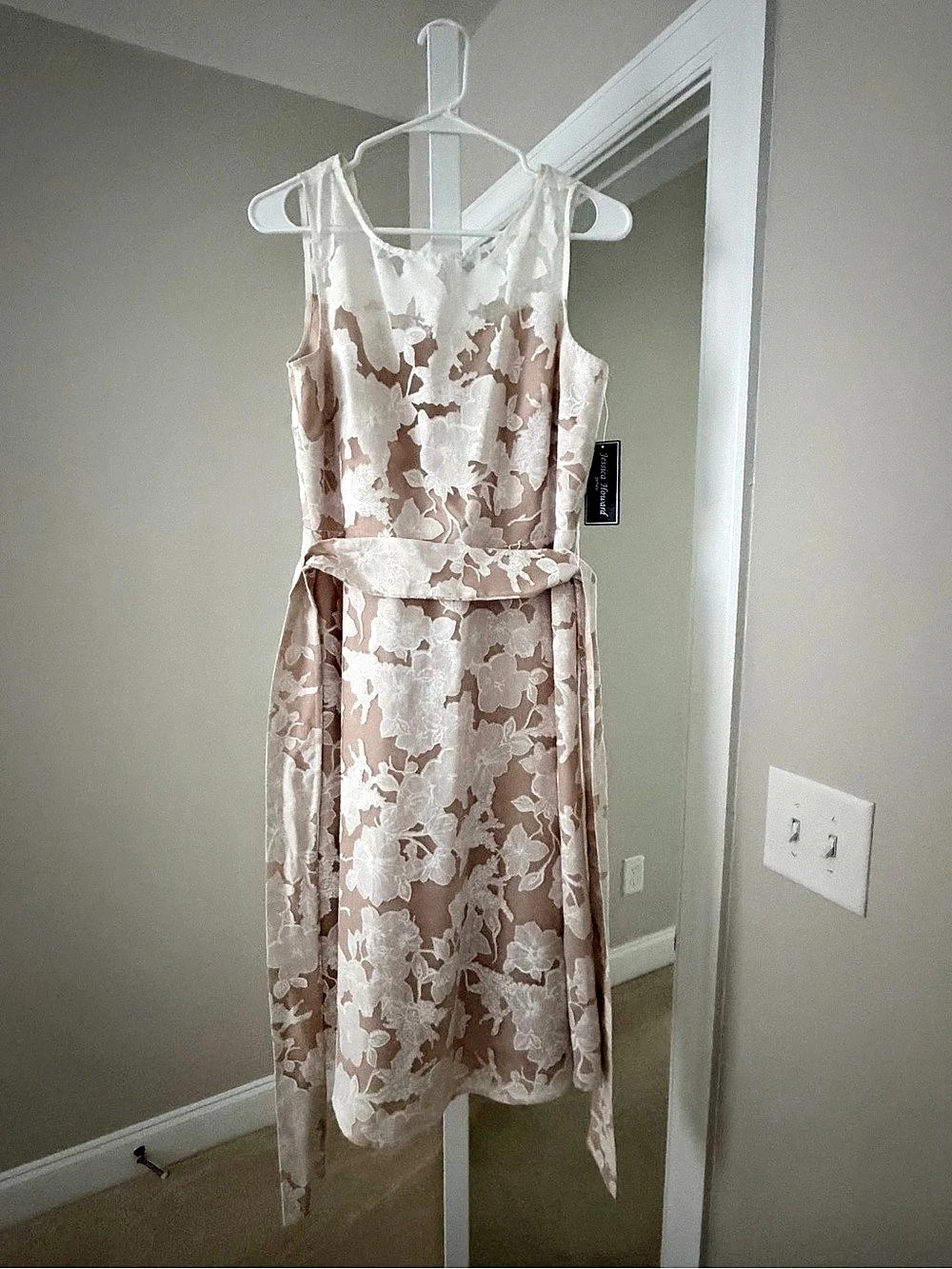 Jessica Howard Floral Midi Dress Cream & White Size 12P NWT